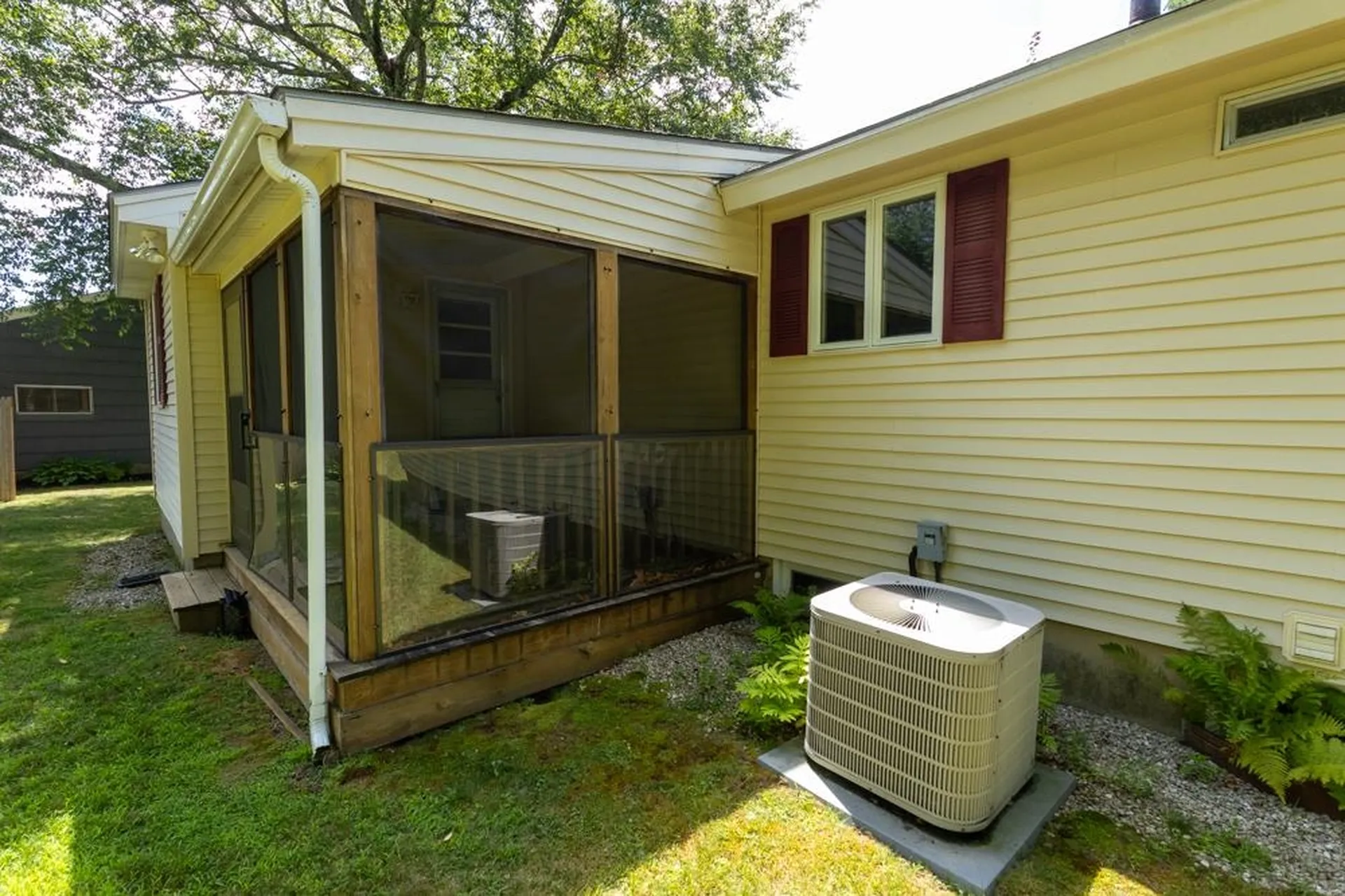 48 Spruce Lane Dover NH 03820