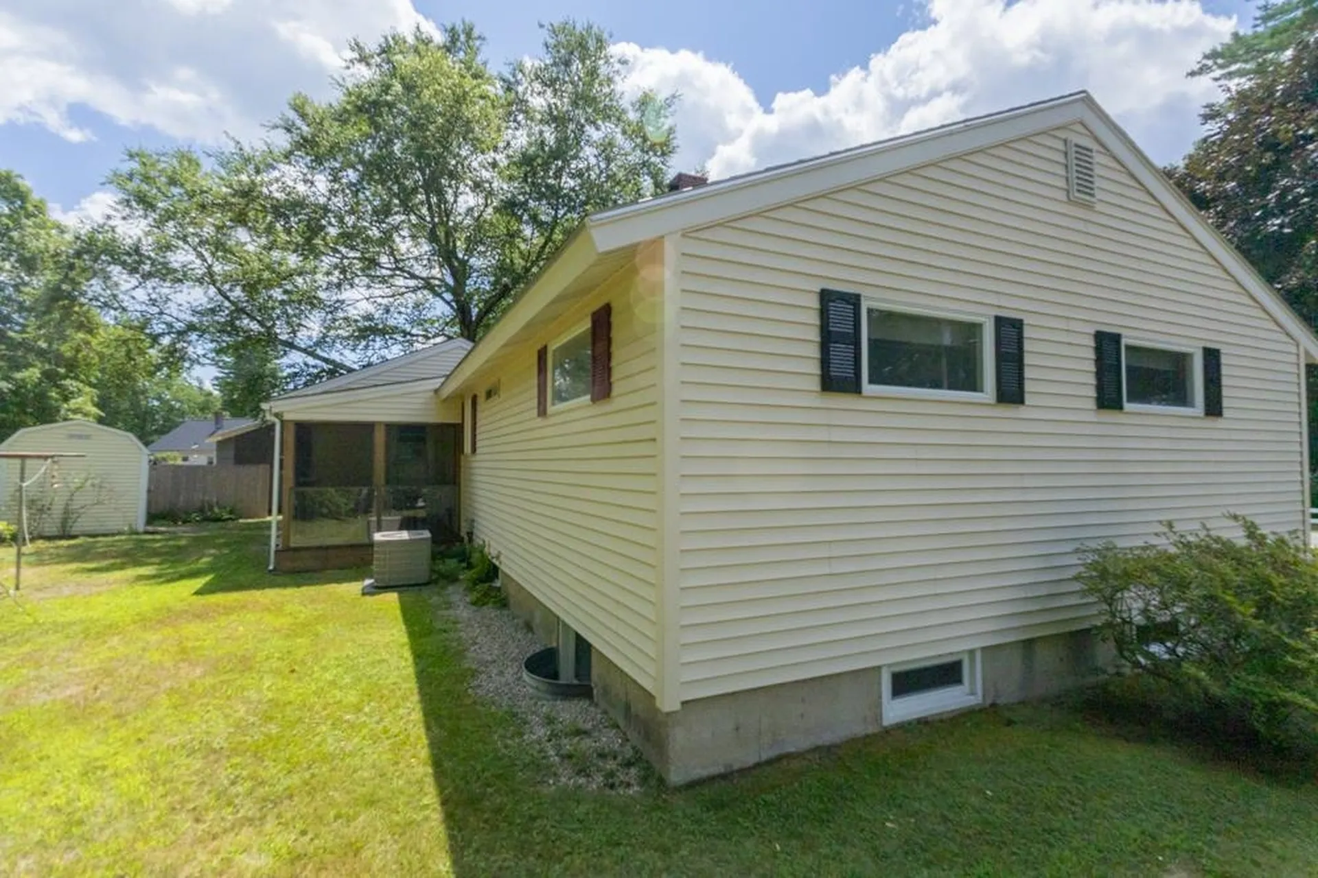 48 Spruce Lane Dover NH 03820