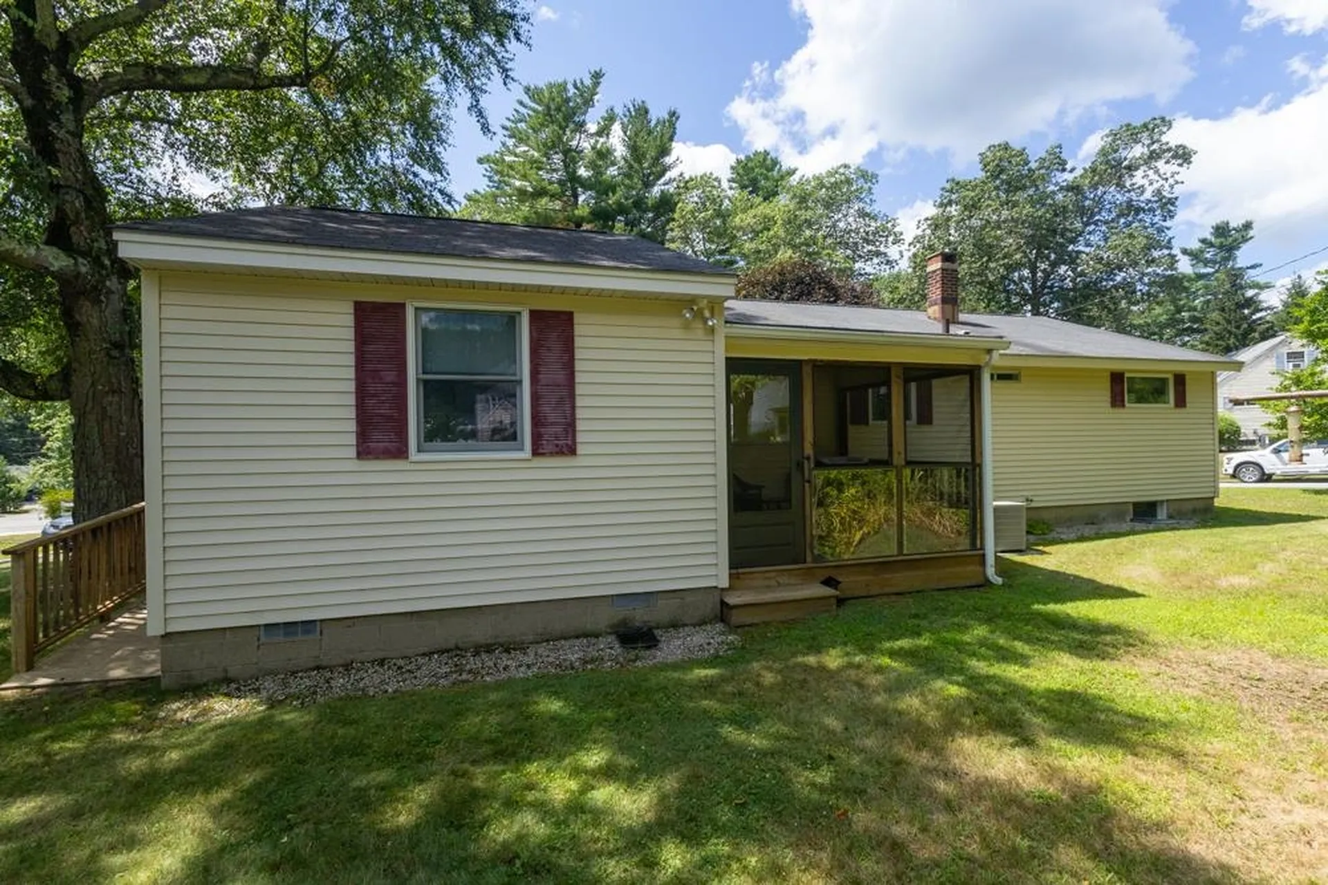 48 Spruce Lane Dover NH 03820
