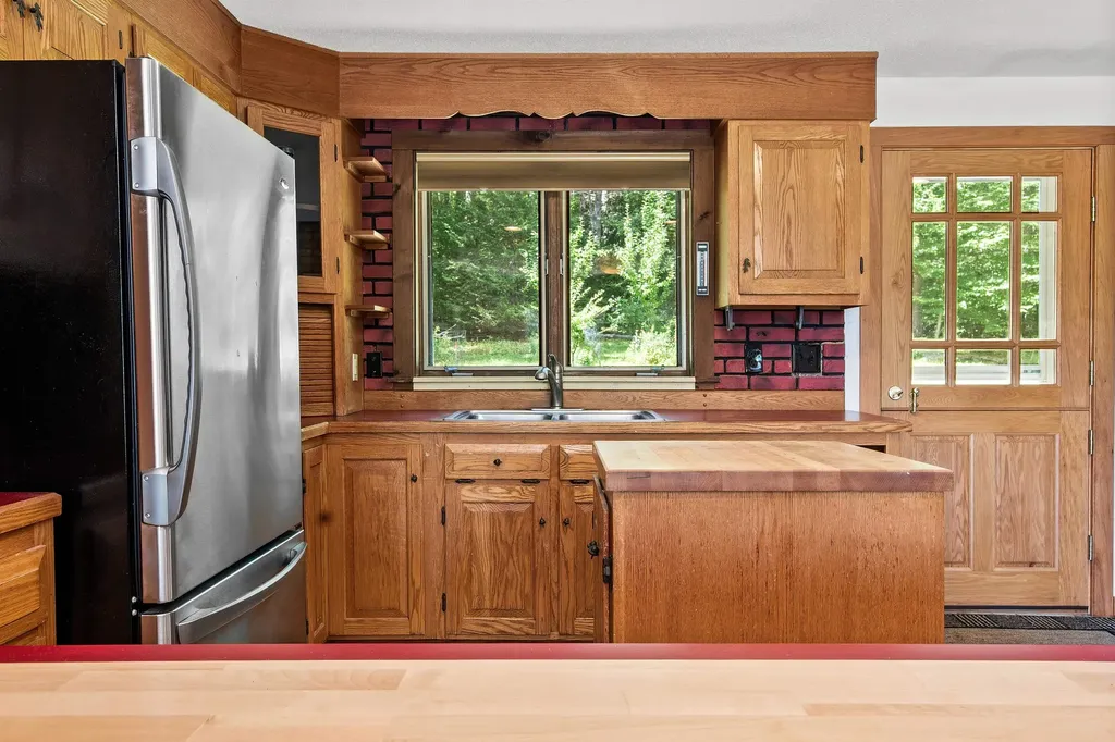 84 Nightingale Lane Grantham NH 03753