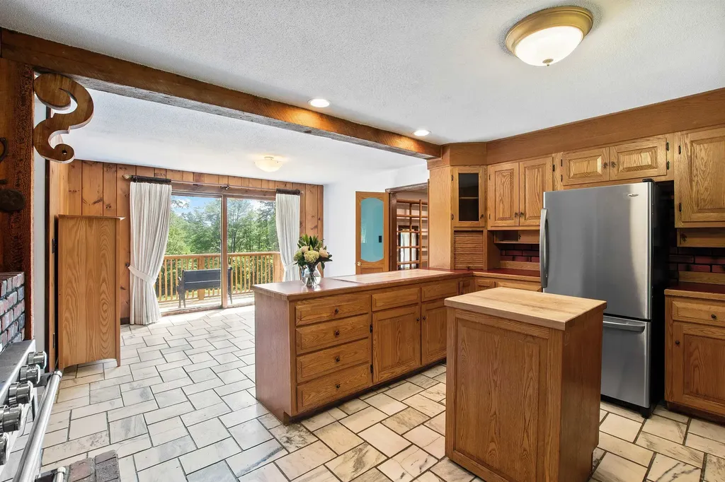 84 Nightingale Lane Grantham NH 03753