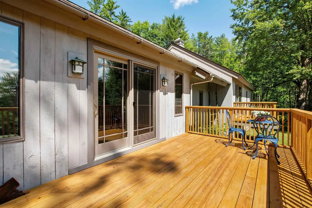 84 Nightingale Lane Grantham NH 03753