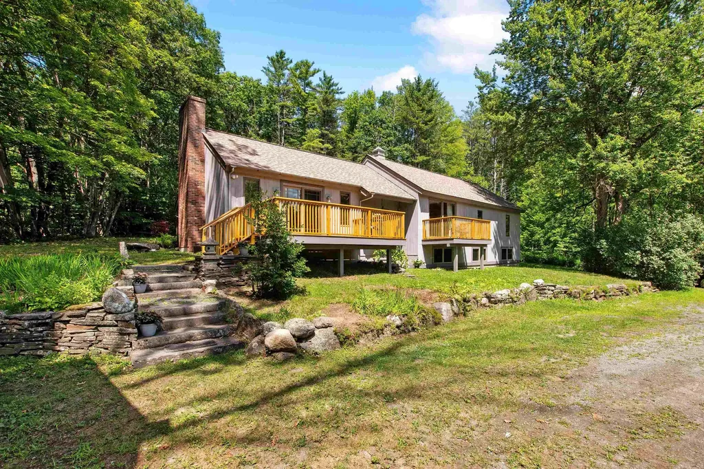 84 Nightingale Lane Grantham NH 03753