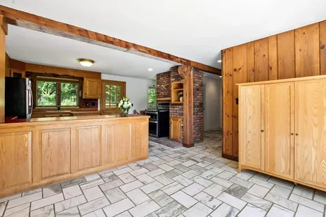 84 Nightingale Lane Grantham NH 03753