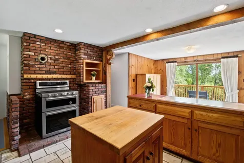 84 Nightingale Lane Grantham NH 03753