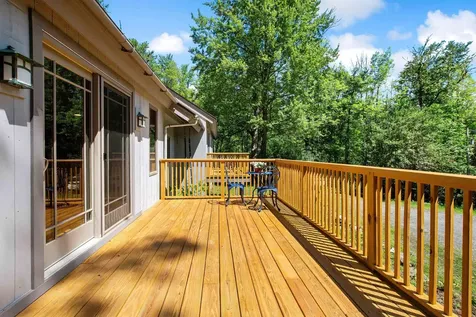 84 Nightingale Lane Grantham NH 03753