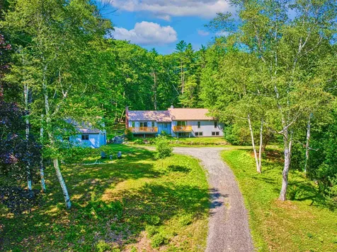 84 Nightingale Lane Grantham NH 03753