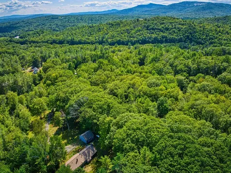 84 Nightingale Lane Grantham NH 03753