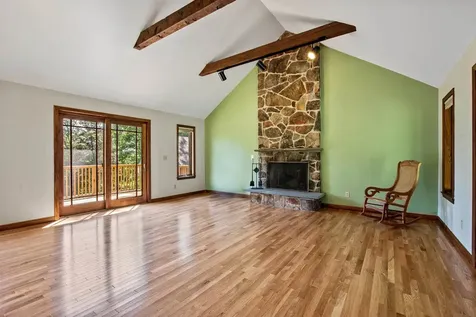 84 Nightingale Lane Grantham NH 03753