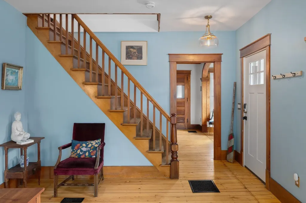 140 Pleasant Street Williamstown VT 05679