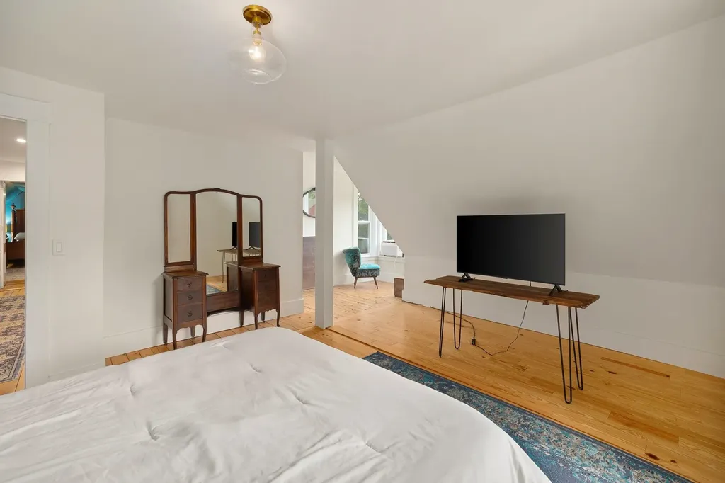 140 Pleasant Street Williamstown VT 05679