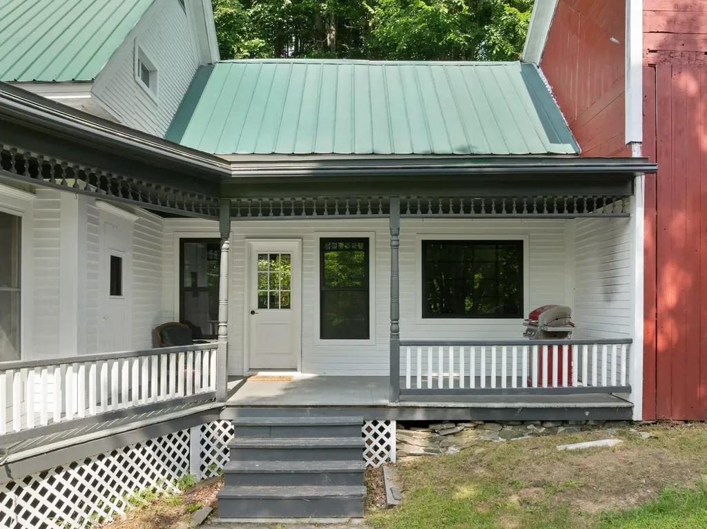 140 Pleasant Street Williamstown VT 05679