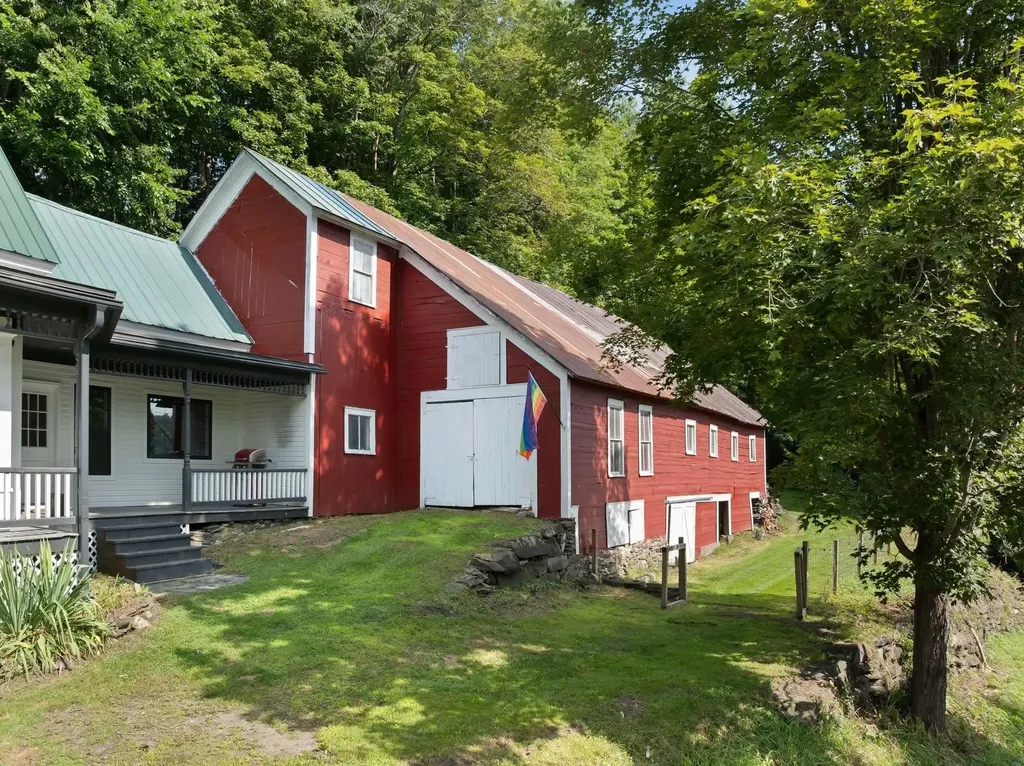 140 Pleasant Street Williamstown VT 05679