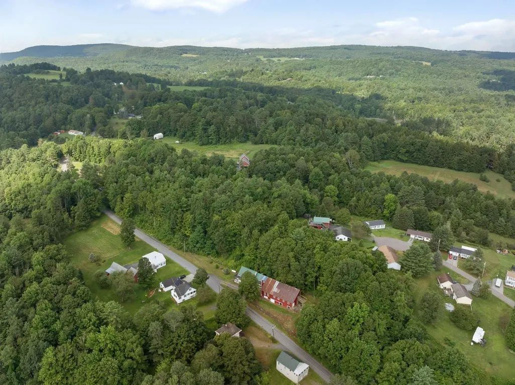 140 Pleasant Street Williamstown VT 05679