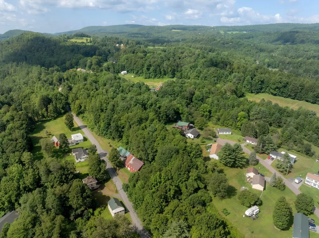 140 Pleasant Street Williamstown VT 05679