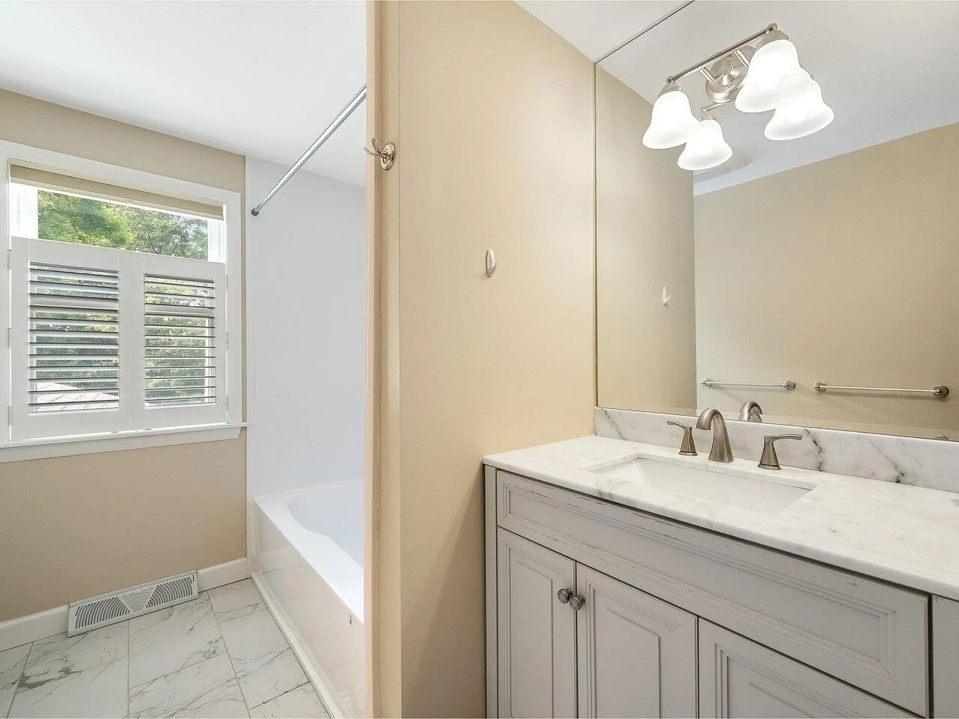 35 Fairmont Place Burlington VT 05408