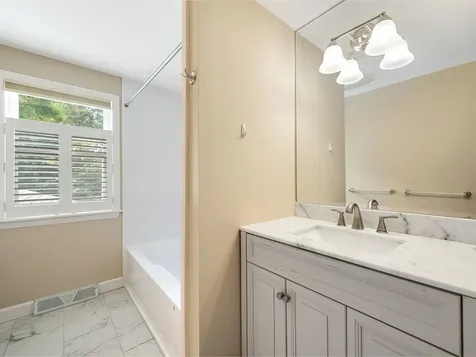 35 Fairmont Place Burlington VT 05408