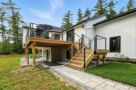 10 Pumphouse Road Strafford NH 03884