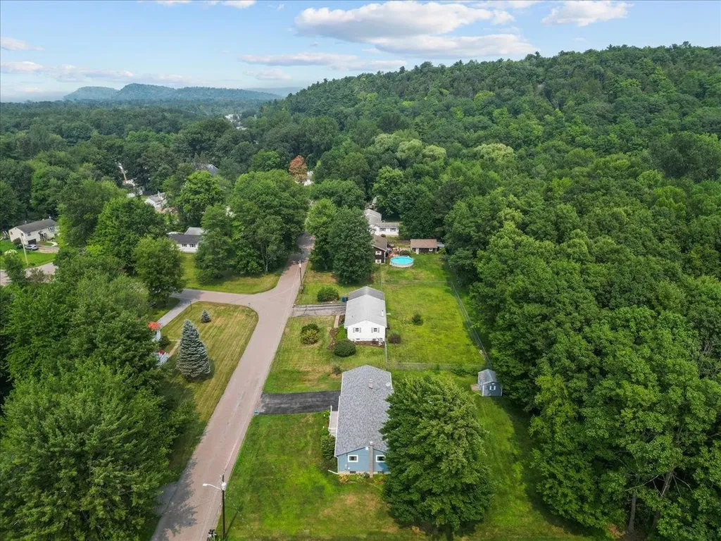 266 Meadow Drive Colchester VT 05446