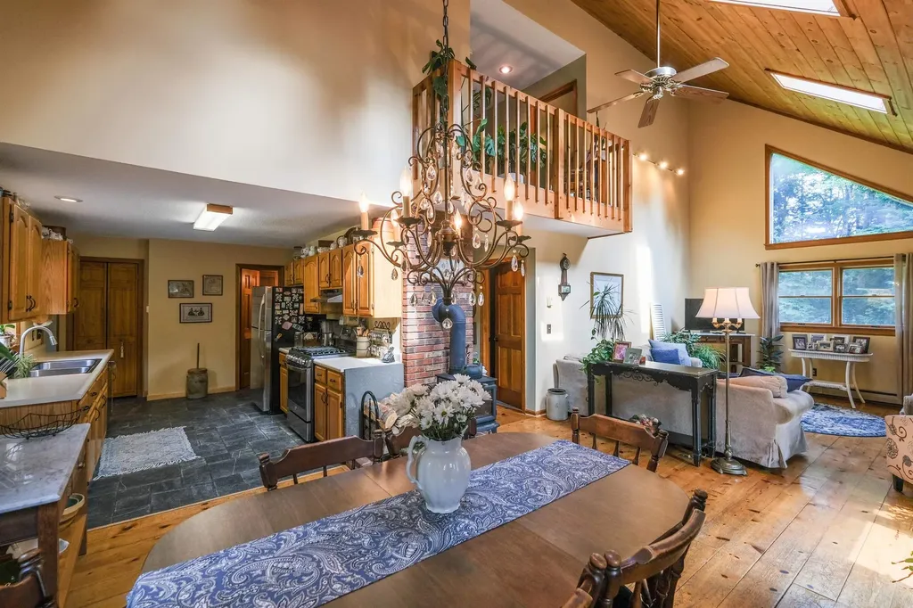 688 Hidden Heights Road Chester VT 05143