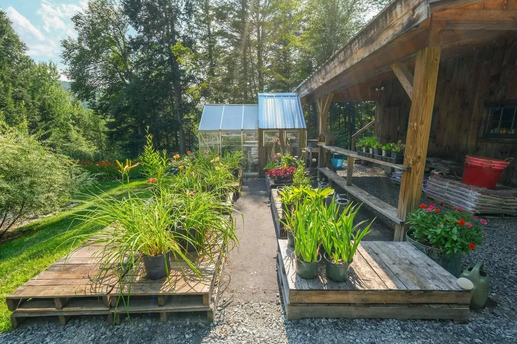 688 Hidden Heights Road Chester VT 05143