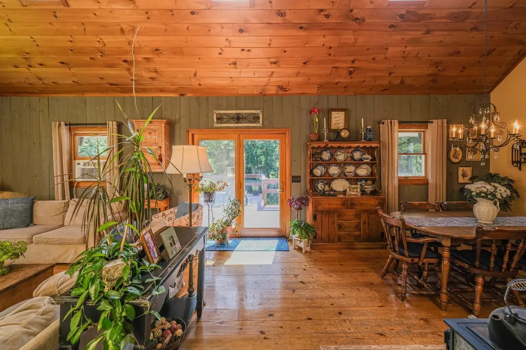 688 Hidden Heights Road Chester VT 05143