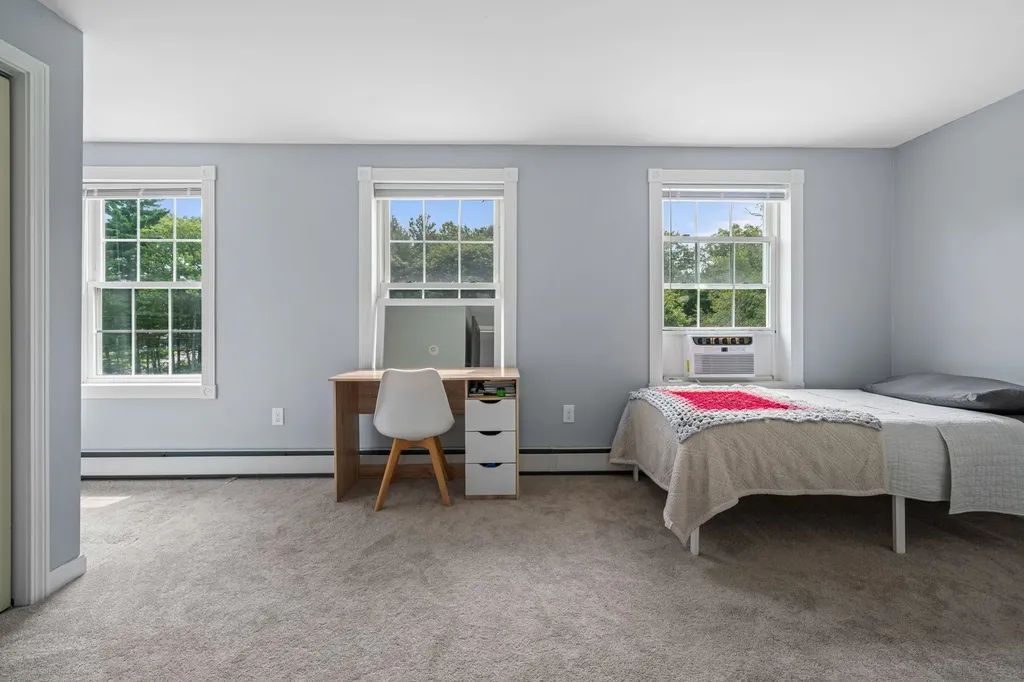 753 Back Mountain Road Goffstown NH 03045