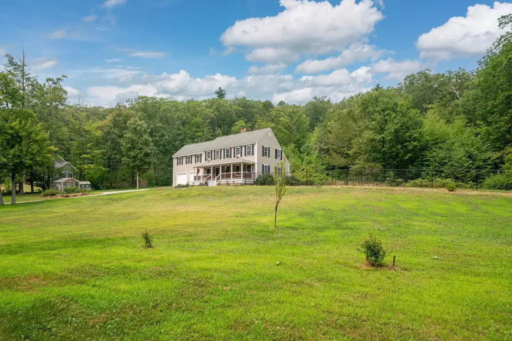 753 Back Mountain Road Goffstown NH 03045