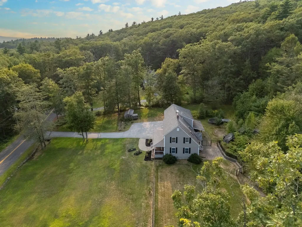 753 Back Mountain Road Goffstown NH 03045