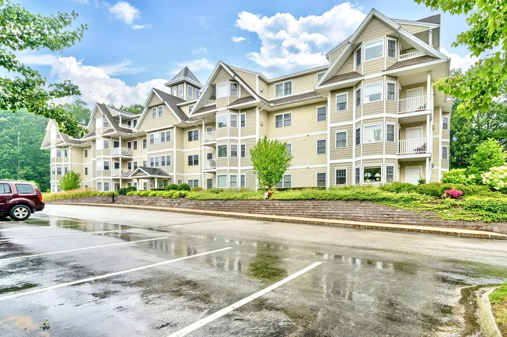 3 Sterling Hill Lane Exeter NH 03833