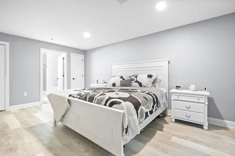 3 Sterling Hill Lane Exeter NH 03833