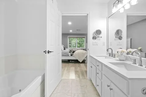 3 Sterling Hill Lane Exeter NH 03833