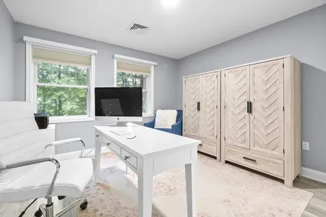 3 Sterling Hill Lane Exeter NH 03833