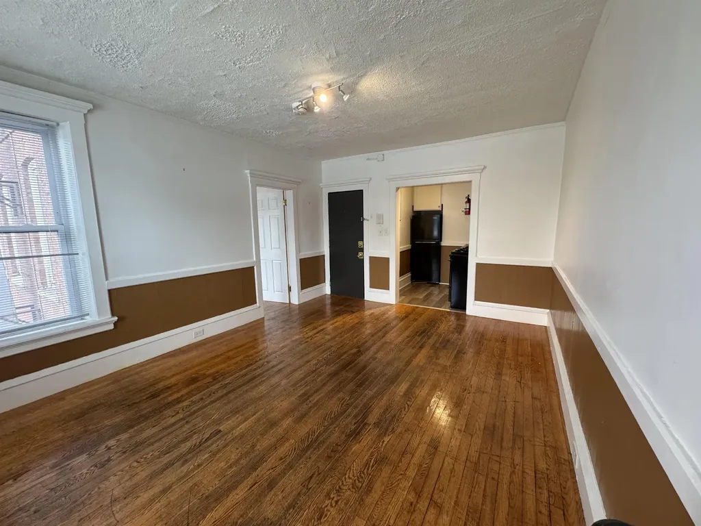 11 Court Street Keene NH 03431