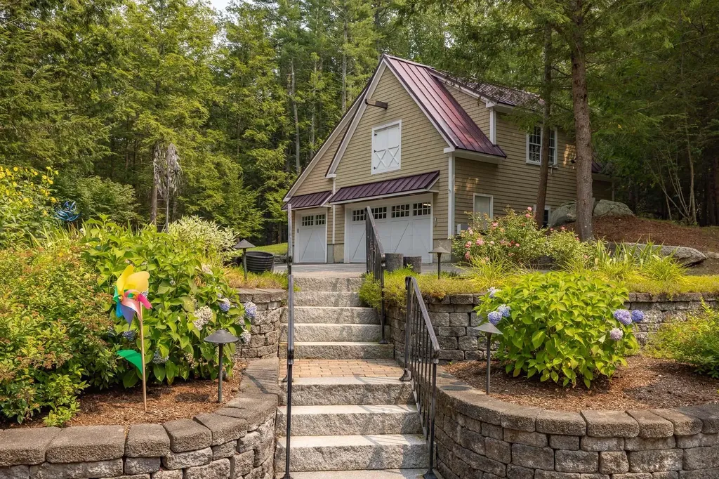 26 Smith Garrison Road Newmarket NH 03857