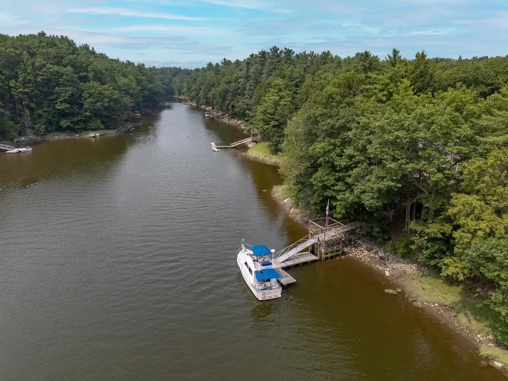 26 Smith Garrison Road Newmarket NH 03857