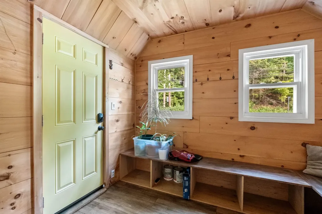 194 Pleasant Street Bristol NH 03222