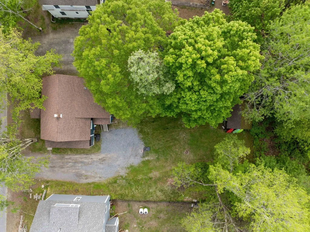 194 Pleasant Street Bristol NH 03222