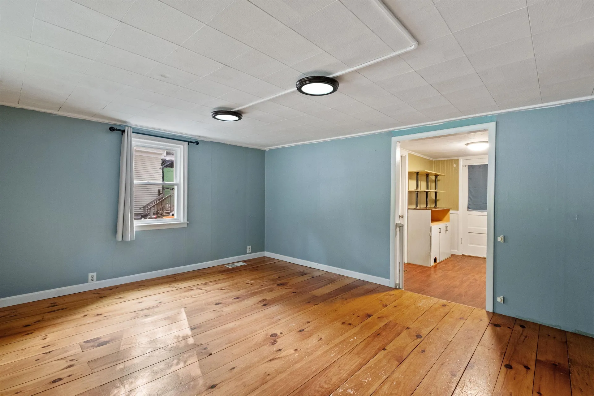 194 Pleasant Street Bristol NH 03222