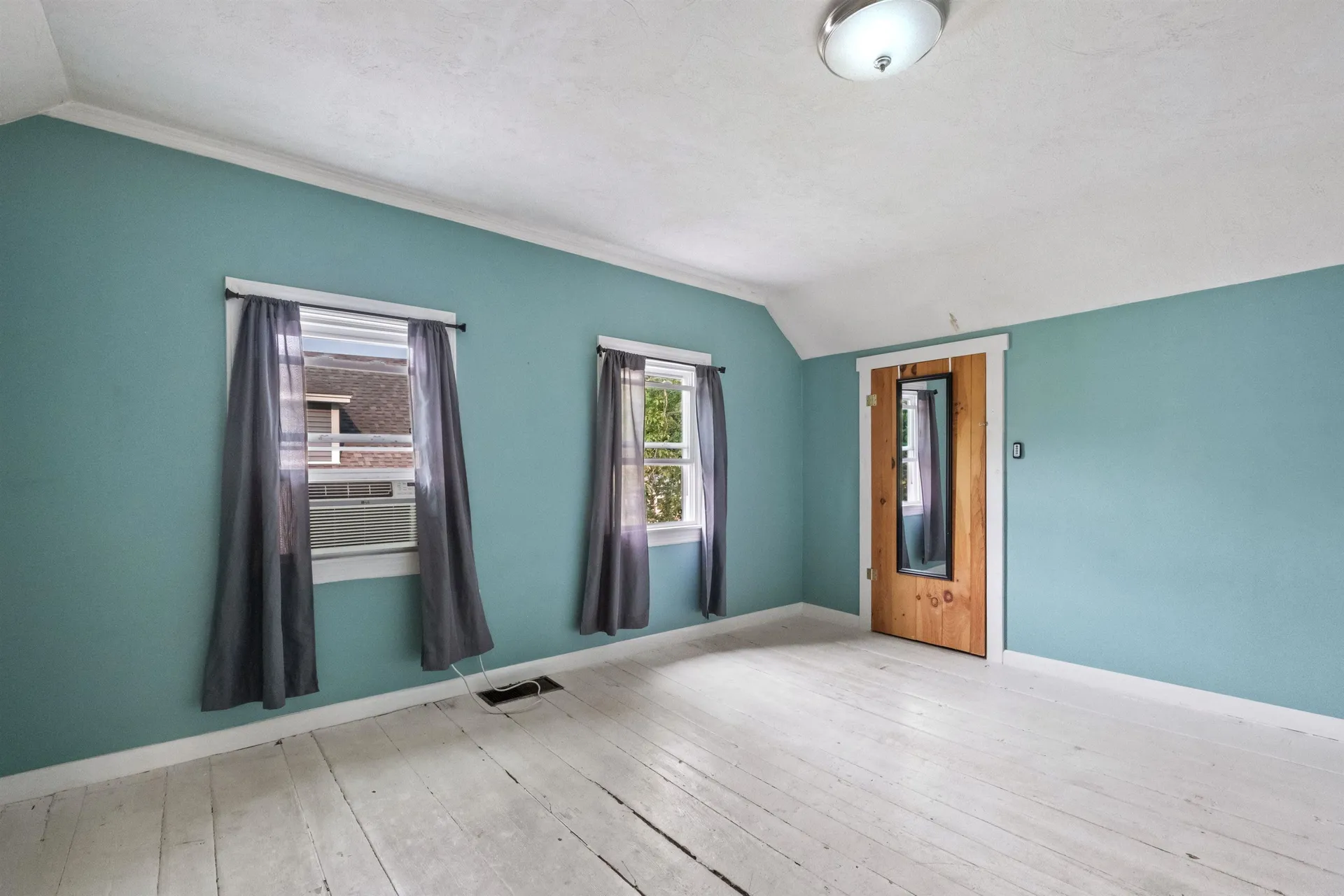 194 Pleasant Street Bristol NH 03222