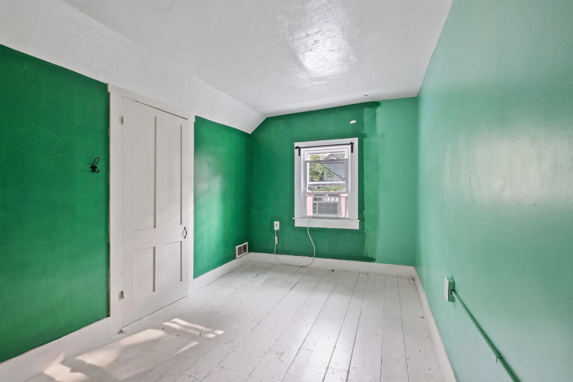 194 Pleasant Street Bristol NH 03222