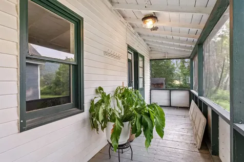 194 Pleasant Street Bristol NH 03222