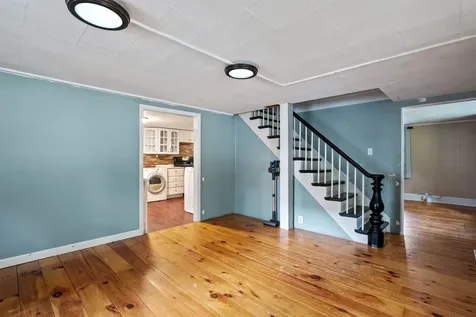 194 Pleasant Street Bristol NH 03222