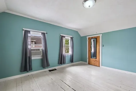 194 Pleasant Street Bristol NH 03222