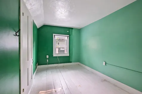 194 Pleasant Street Bristol NH 03222