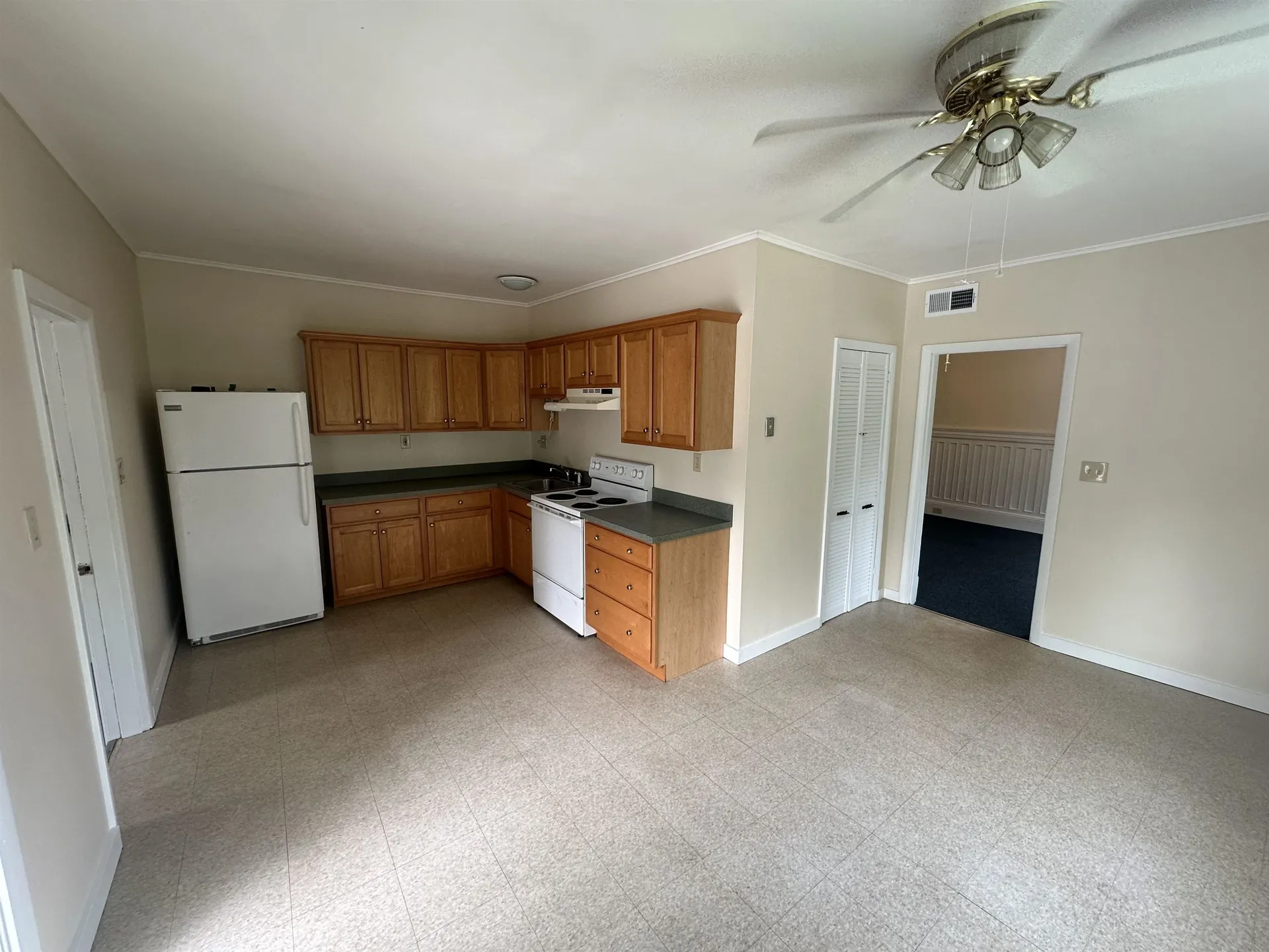 3027 Brown Avenue Manchester NH 03103