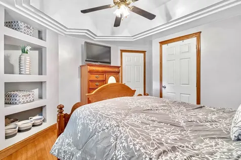 82 Fordway Extension Derry NH 03038