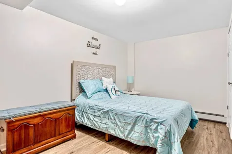 82 Fordway Extension Derry NH 03038