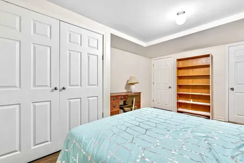 82 Fordway Extension Derry NH 03038