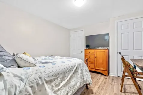 82 Fordway Extension Derry NH 03038